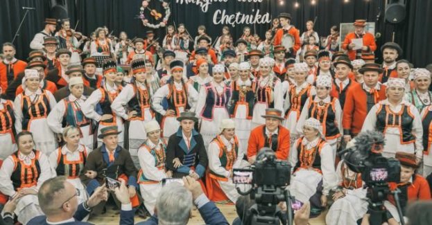 Fundacja „Akademia Źródeł” organizuje 10 października 2026 roku w sali koncertowej Filharmonii Kameralnej im. Witolda Lutosławskiego w Łomży otwarty koncert galowy „Młodzi Skierkowskiemu”. Wydarzenie połączy środowiska folklorystyczne Kurpi Białych i Zielonych oraz upamiętni 140. rocznicę urodzin ks. Władysława Skierkowskiego.